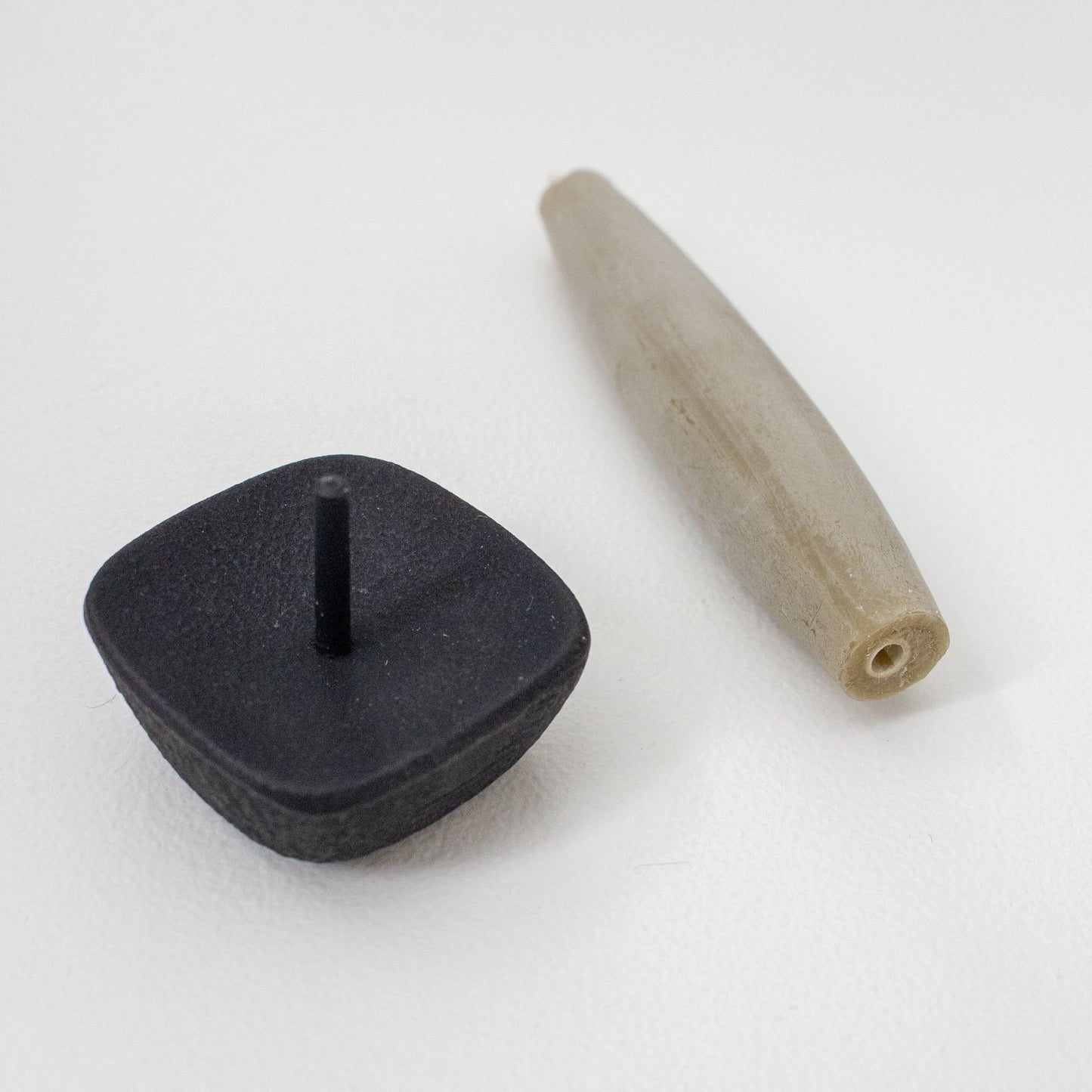 Koma Candle Stand